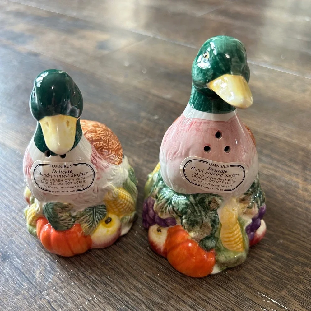 Fitz & Floyd Omnibus Harvest Duck Salt and Pepper Shakers Hand Painted Ceramic
